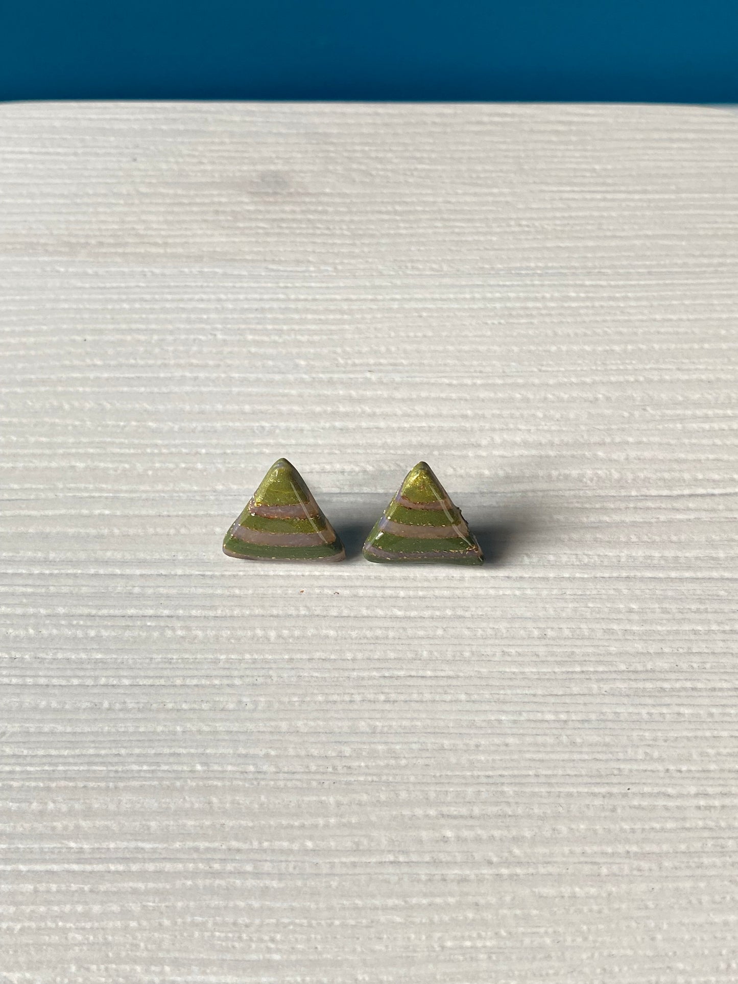 Orecchini LOBO TRIANGOLO WARM GREEN