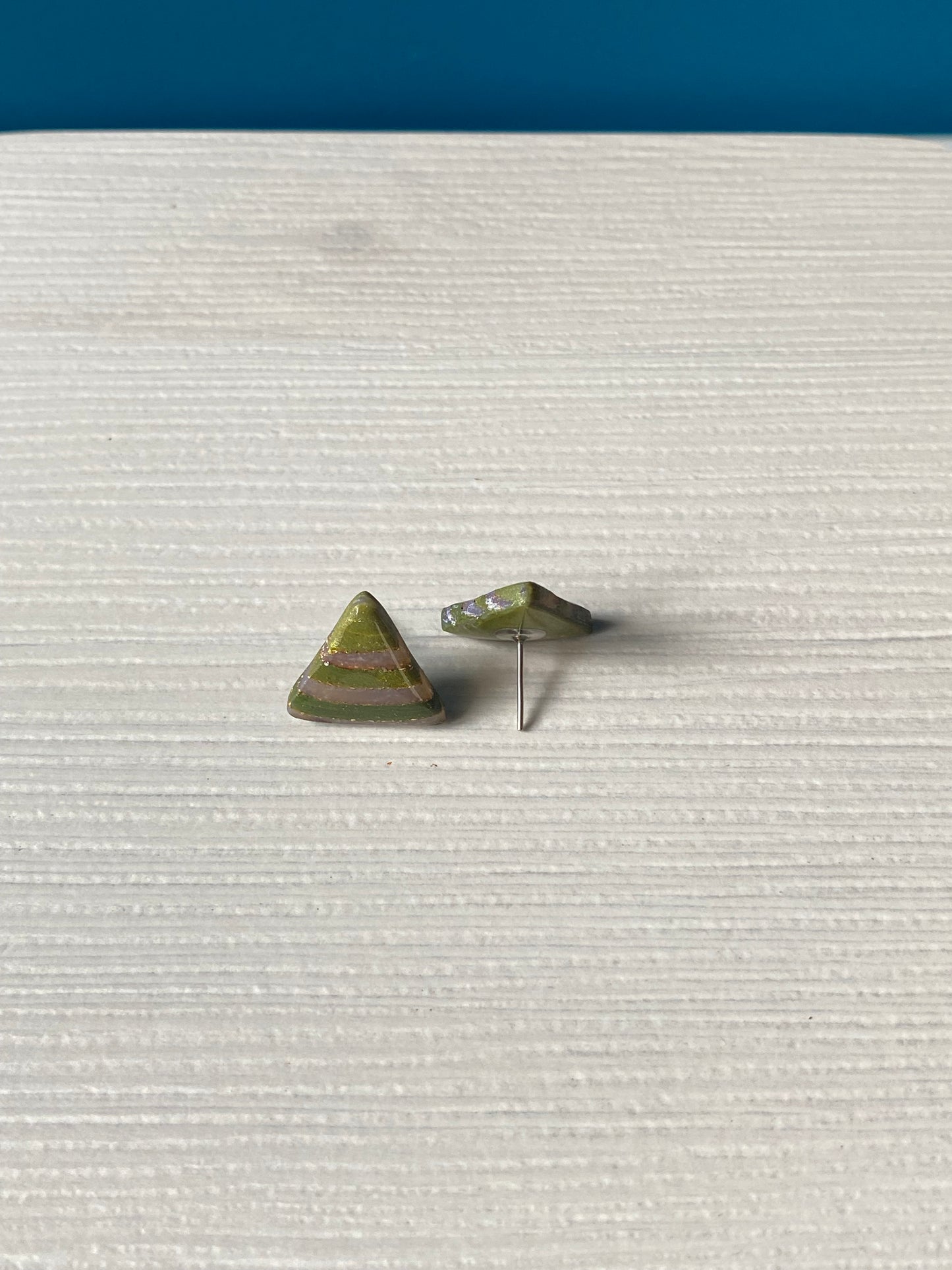 Orecchini LOBO TRIANGOLO WARM GREEN