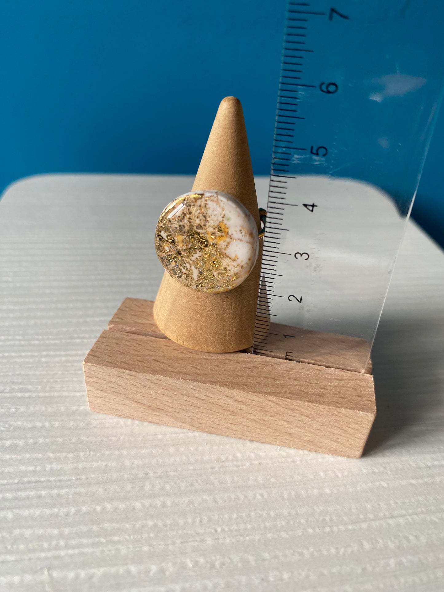 Anello ROUND GOLDY WHITE