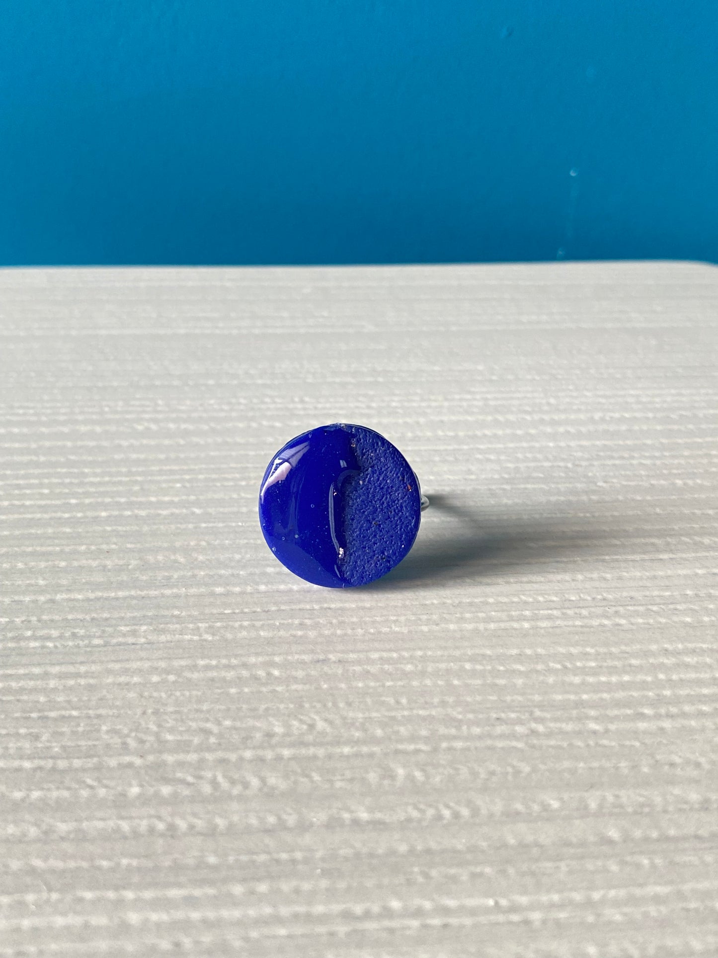 Anello ROUND BRIGHT BLUE